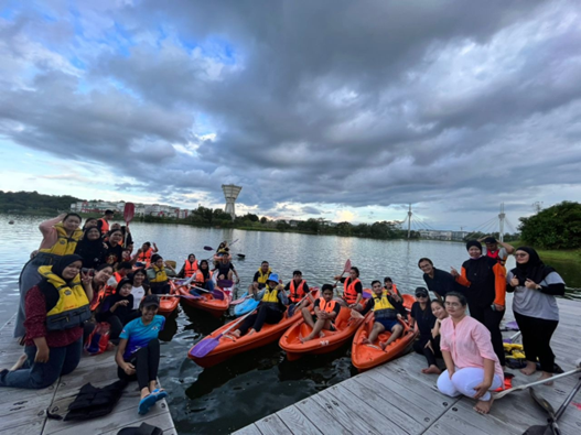 UNIMAS welcomes group from UNTAN